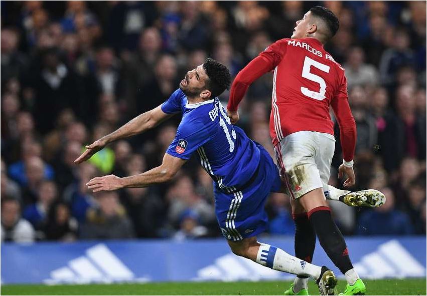 Liga Inggris - Lihat Diego Costa, Marcos Rojo Sikut-sikutan Liga Inggris - Lihat Diego Costa, Marcos Rojo Sikut-sikutan