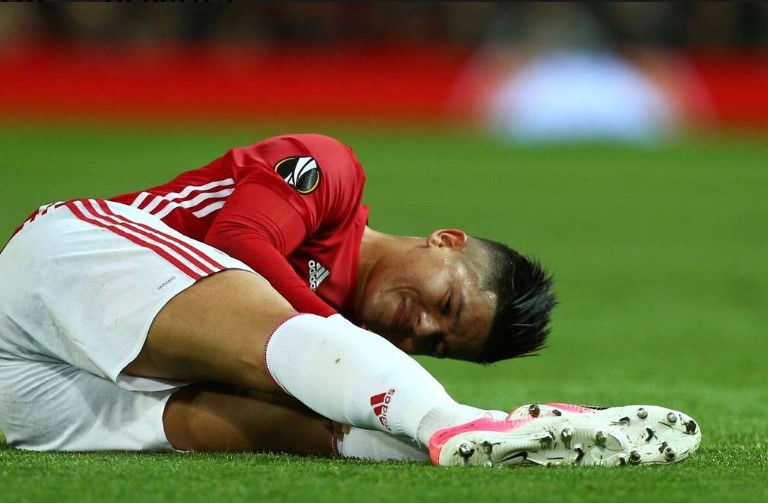 Liga Europa - Mourinho Sebut Cedera Ibrahimovic dan Rojo Cukup Parah Liga Europa - Mourinho Sebut Cedera Ibrahimovic dan Rojo Cukup Parah