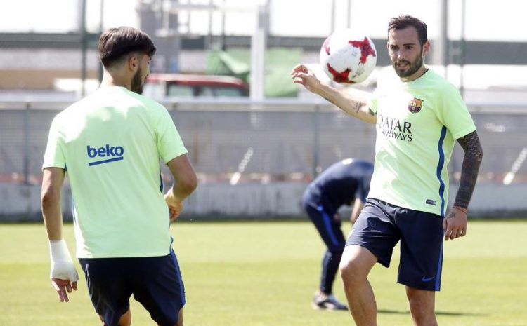 Barcelona - Aleix Vidal, tampak sudah berlatih kembali usai cedera