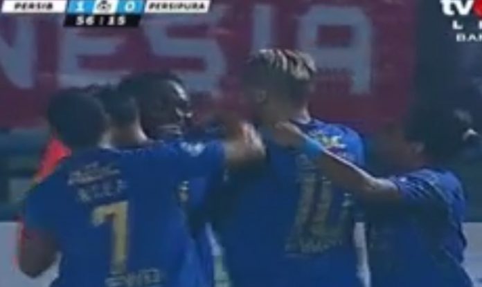 Persib Bandung vs Persipura FC