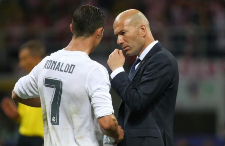 Liga Champions - Zinedine Zidane: Ronaldo Seharusnya Cetak Empat Gol Liga Champions - Zinedine Zidane: Ronaldo Seharusnya Cetak Empat Gol