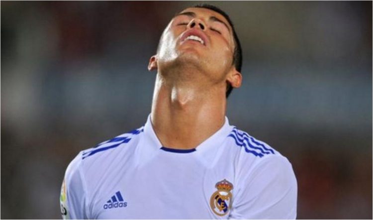 Liga Spanyol - Cristiano Ronaldo Bertahan, Jika Real Madrid Penuhi Syaratnya Liga Spanyol - Cristiano Ronaldo Bertahan, Jika Real Madrid Penuhi Syaratnya