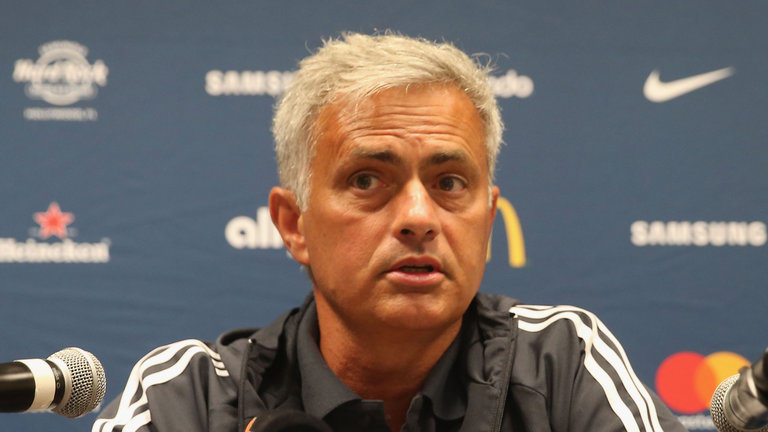 Liga Inggris - Man United Menang Besar, Mourinho Merendah Liga Inggris - Man United Menang Besar, Mourinho Merendah