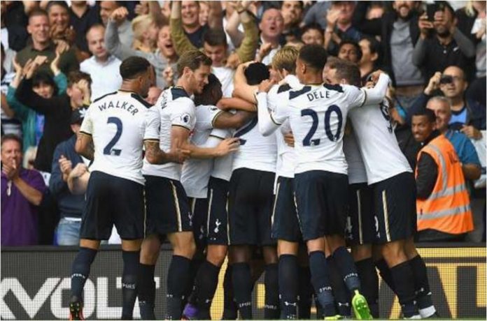 Pemain Tottenham Hotspur merayakan gol Pemain Tottenham Hotspur merayakan gol