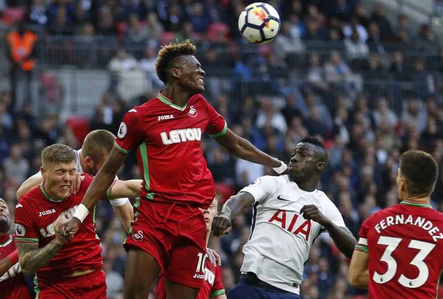 Liga Inggris - Review Tottenham Hotspur vs Swansea City, Belum Akhiri Kutukan Wembley Liga Inggris - Review Tottenham Hotspur vs Swansea City, Belum Akhiri Kutukan Wembley