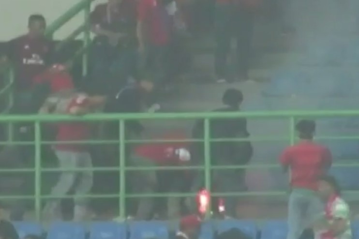 Liga Indonesia - Suporter Timnas Indonesia Tewas, Widodo C. Putro Berduka Liga Indonesia - Suporter Timnas Indonesia Tewas, Widodo C. Putro Berduka