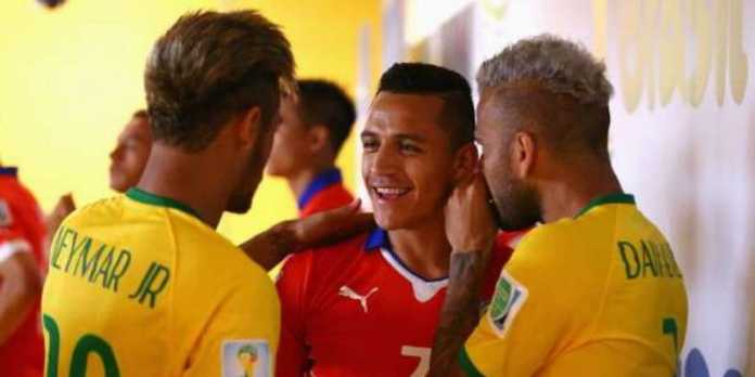 Alexis Sanchez - Dani Alves Alexis Sanchez - Dani Alves