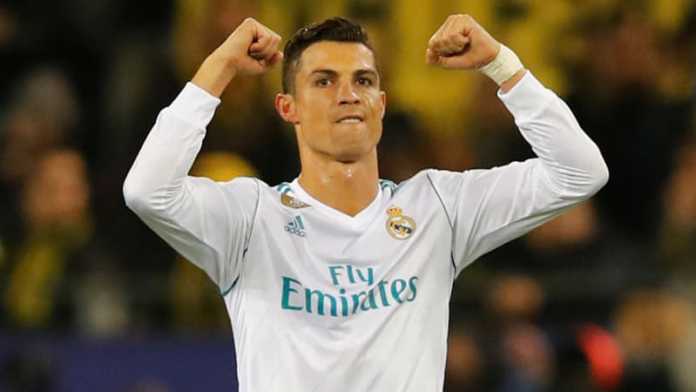 Cristiano Ronaldo Cristiano Ronaldo meraih banyak prestasi karena ego-nya.
