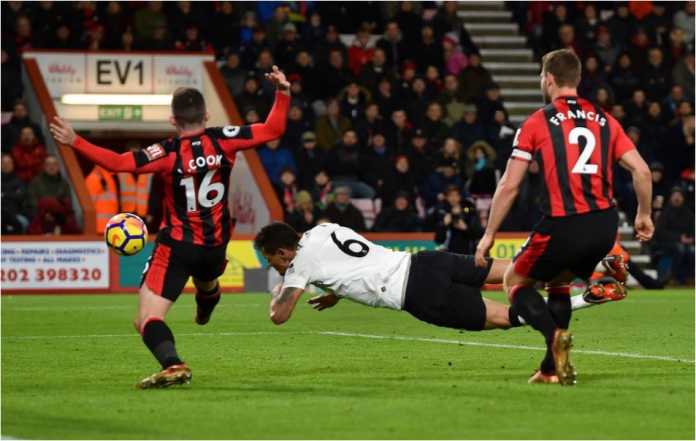 Dejan Lovren, Liverpool Dejan Lovren menanduk bola untuk menjadi gol kedua The Reds pada laga Bournemouth vs Liverpool di Vitality Stadium, Minggu malam