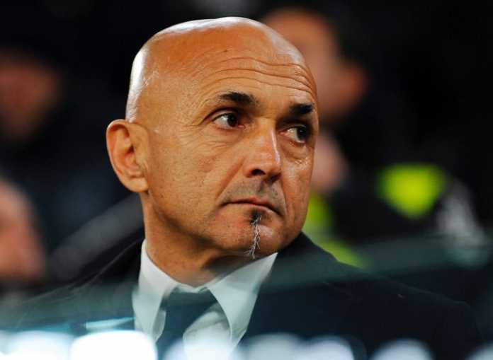 Luciano Spalletti Luciano Spalletti diklaim satu eks Inter Milan masih belum selevel dengan Jose Mourinho di Liga Italia.