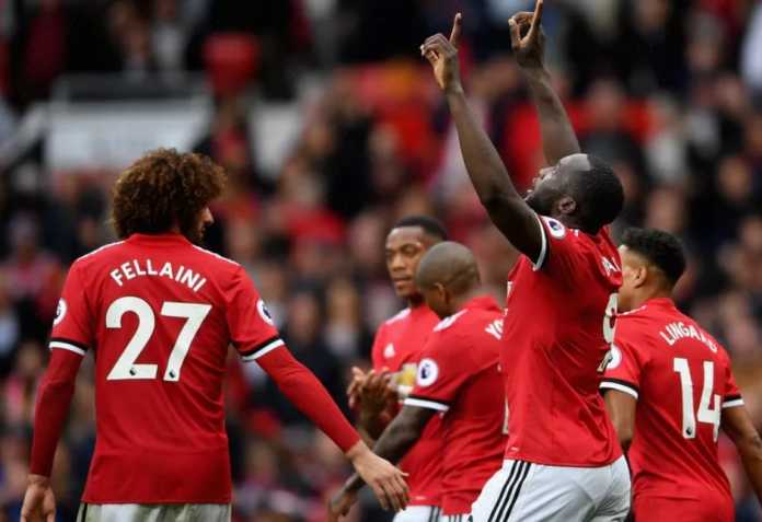 Para pemain Manchester United saat selebrasi, pertahanan mereka cukup kokoh Para pemain Manchester United saat selebrasi, pertahanan mereka cukup kokoh