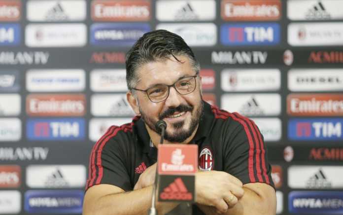 Gennaro Gattuso Pelatih Gennaro Gattuso berharap fans tetap mendukung penuh AC Milan di tengah krisis saat ini.