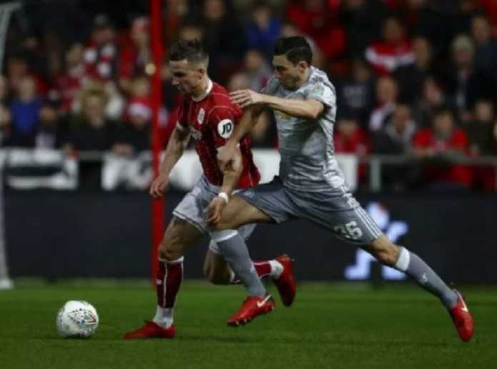 Jose Mourinho Didesak Segera Jual Matteo Darmian Setelah Kalah di Bristol Jose Mourinho didesak segera menjual Matteo Darmian setelah Manchester United dikandaskan Bristol City di EFL Cup.