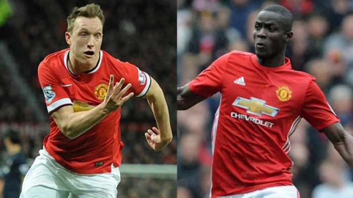 Phil Jones - Eric Bailly Eric Bailly absen, tapi Phil Jones siap tampil dalam derby Manchester, Minggu (10/12).