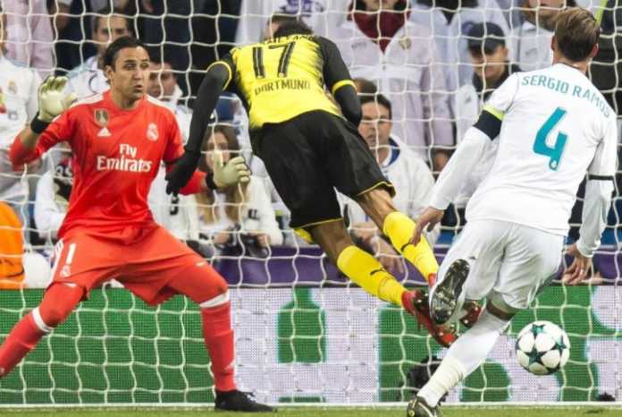 Pierre-Emerick Aubameyang Pierre-Emerick Aubameyang kini dilirik oleh satu klub papan menengah di gelaran bergengsi, Liga Inggris.
