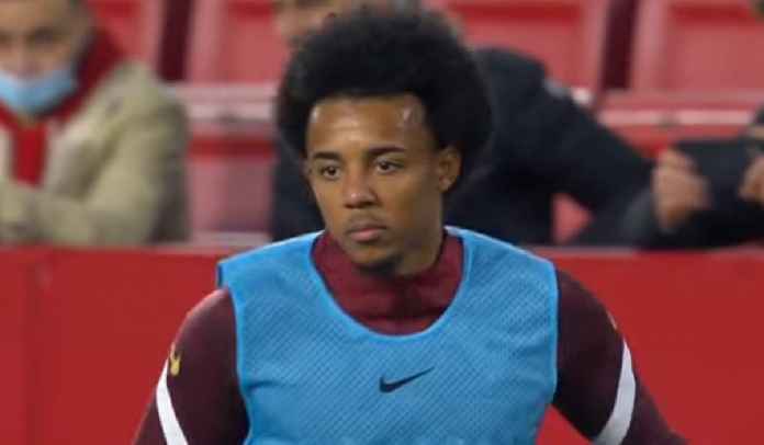Petinggi Sevilla Pastikan Jules Kounde Cabut Musim Panas Ini Selangkah Lagi, Jules Kounde Pergi dari Sevilla