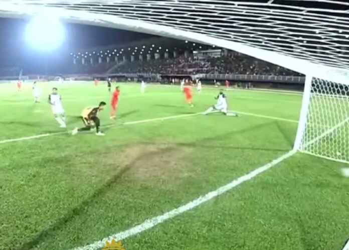 Liga Intermasional, Hasil Bola, PSSM Makassar, Borneo FC, Piala Presiden