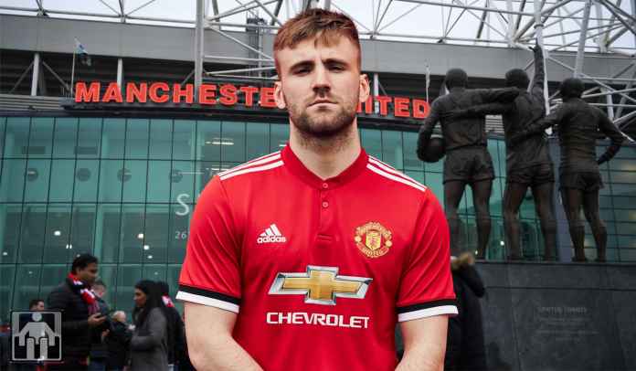 Shaw siap hadapi persaingan lawan Malacia Luke Shaw Sambut Tantangan Tyrell Malacia Untuk Pos Bek Kiri Manchester United