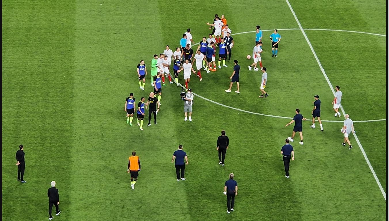 Laga Persahabatan Spurs vs Sevilla Diwarnai Adegan Berdarah, Nyaris Picu Perkelahian Massal