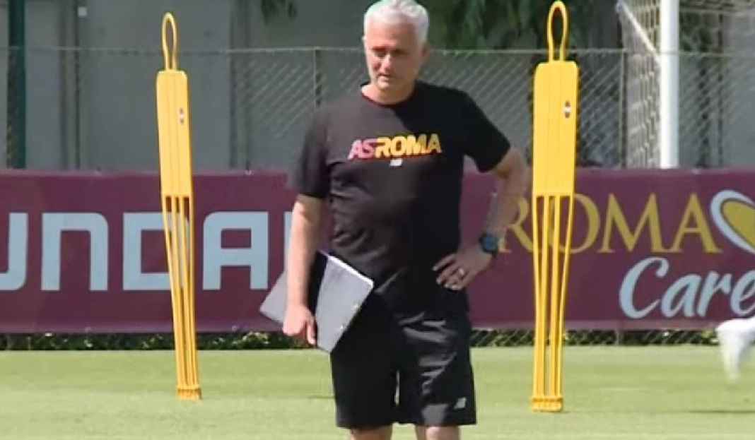 AS Roma Bakal Turunkan Pemain Ini Kontra Salernitana Hadapi Salernitana, Lini Depan AS Roma Bagaimana?