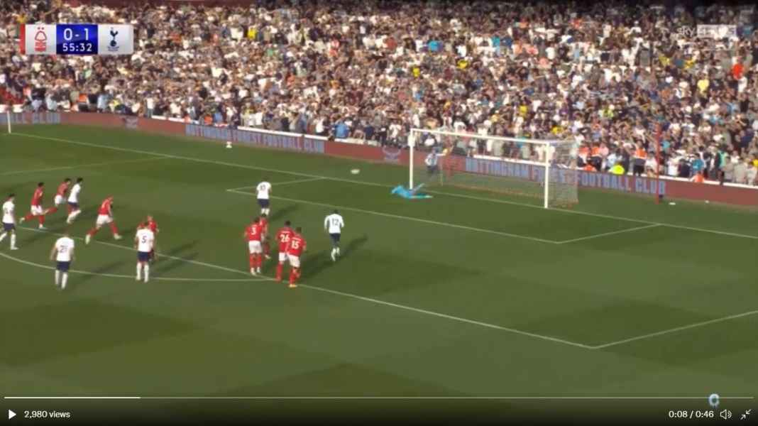 Dean Henderson Kiper yang Dipinjamkan Man United Ini Sudah Selamatkan 10 dari 21 Penalti