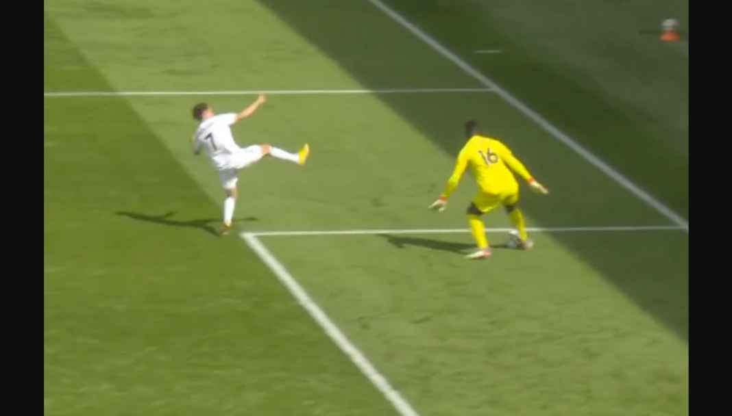 Siapa yang Salah Chelsea Memberi Gol Gratis Bagi Leeds, Edouard atau Thiago Silva?