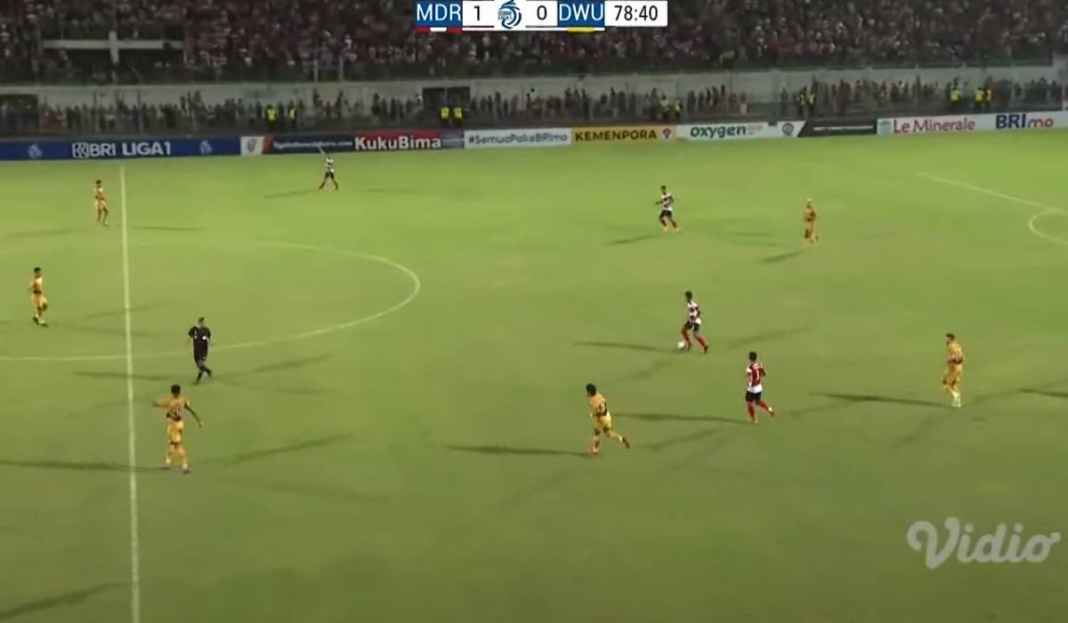 Hasil Madura United vs Dewa United di Liga 1- Lulinha Beri Kemenangan Keempat untuk Madura Hasil Madura United vs Dewa United di Liga 1: Kerja Sama Beto dan Lulinha Bikin Tangsel Warriors Keok