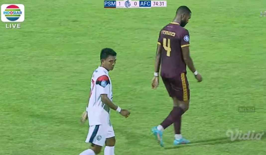 Hasil PSM Makassar vs Arema FC di Liga 1- Yuran Fernandes Beri Kemenangan 1-0 untuk Juku Eja Hasil PSM Makassar vs Arema FC di Liga 1: Gol Penalti Yuran Fernandes Lanjutkan Tren Positif Juku Eja!