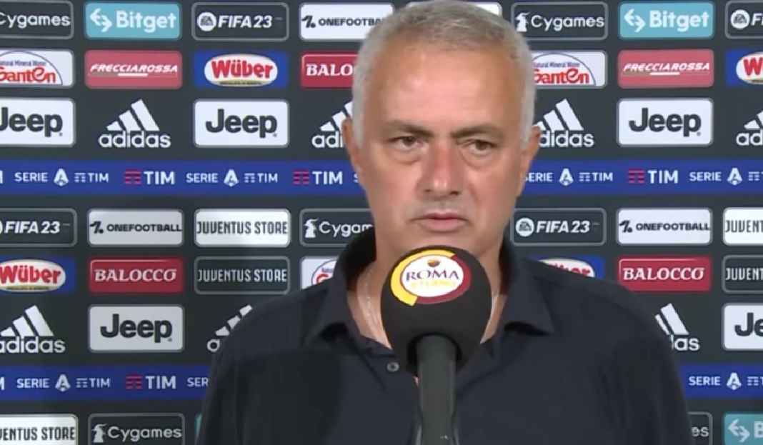 Jose Mourinho Lempar Pujian untuk Penyerang AS Roma AS Roma Tahan Imbang Juventus, Jose Mourinho Puji-puji Duo Penyerangnya