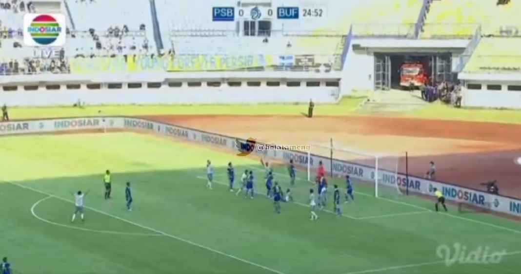 Liga Indonesia, Hasil Bola, Persib Bandung, Bali United Hasil Persib Bandung vs Bali United: Dua Penalti untuk Tuan Rumah, Serdadu Tridatu Tetap Menang!