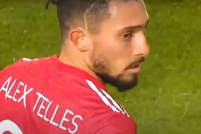 Dibuang Manchester United, Sevilla Siap Tampung Alex Telles