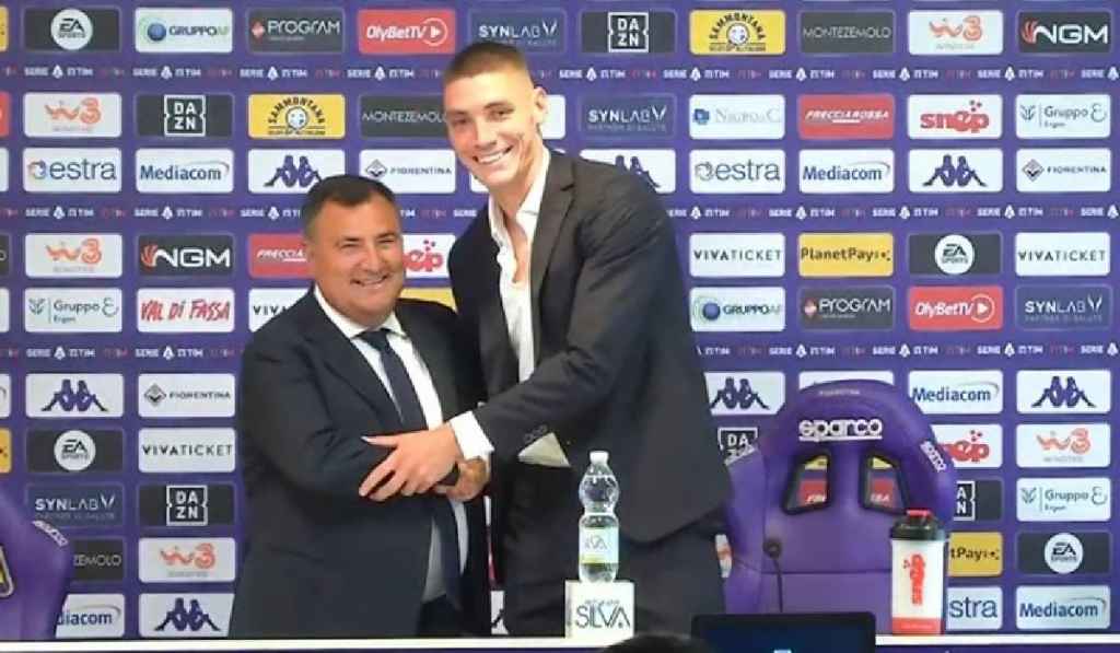 Nikola Milenkovic Ungkap Alasan Pilih Bertahan di Fiorentina