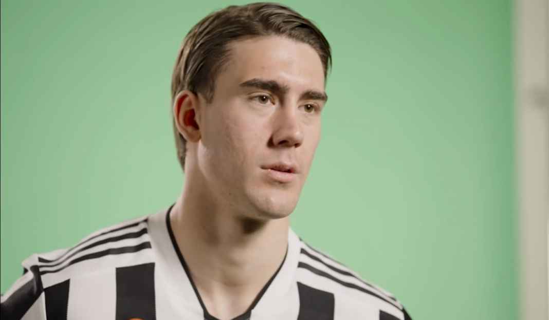 Arsenal masih minati Vlahovic Arsenal Minati Duo Juventus, Termasuk Striker yang Menolak Mereka Pada Januari Lalu