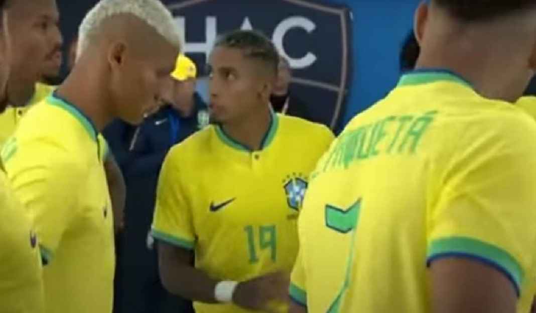 Barcelona Ketakutan, Tite Diminta Hat-hati Pakai Raphinha Barcelona Panik! Langsung Telpon Tite dan Tanyakan Raphinha