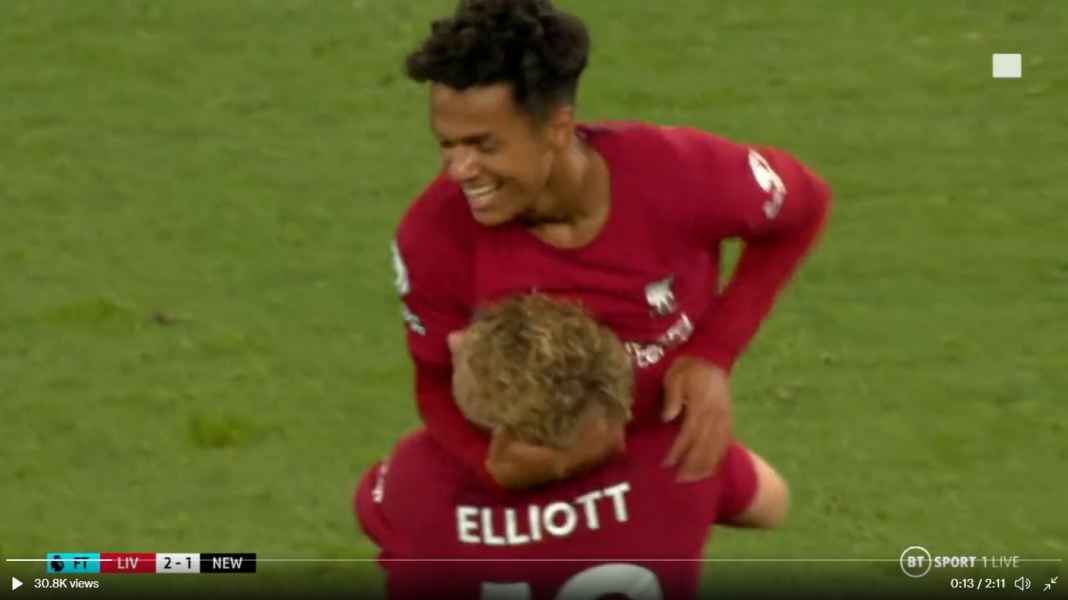 Fabio Carvalho, Harvey Elliott Newcastle Mungkin Menyesal Buang-buang Waktu, Wasit Tambah Injury Time 9 Menit dan Gol Liverpool!