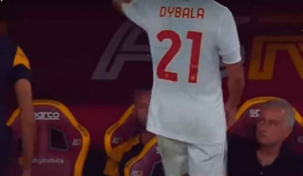 Komentar Gabriel Batistuta Ada Jose Mourinho dan Paulo Dybala di AS Roma