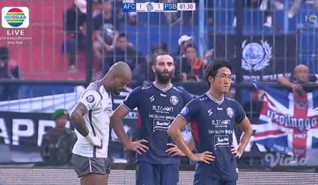 Hasil Arema FC vs Persib Bandung di Liga 1: David da Silva Beri Debut Kekalahan untuk Javier Roca Sebagai Pelatih Singo Edan!