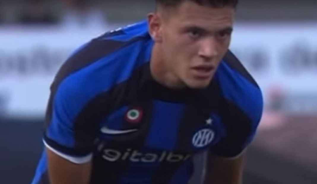 Kristjan Asllani Nilai Duel Inter Milan vs AS Roma Sebagai Laga Berat untuk Nerazzurri Komentar Kristjan Asllani Jelang Laga Inter Milan vs AS Roma
