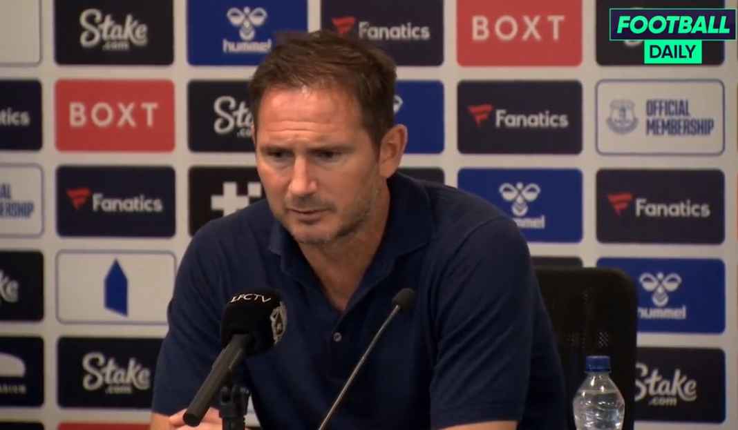 Lampard nilai Van Dijk harusnya kartu merah Frank Lampard Nilai Virgil van Dijk Harusnya Kartu Merah Selama Derby Merseyside
