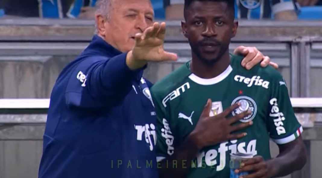 Mantan Bintang Chelsea Bergaya Rayakan Pensiun Bersama Ronaldinho