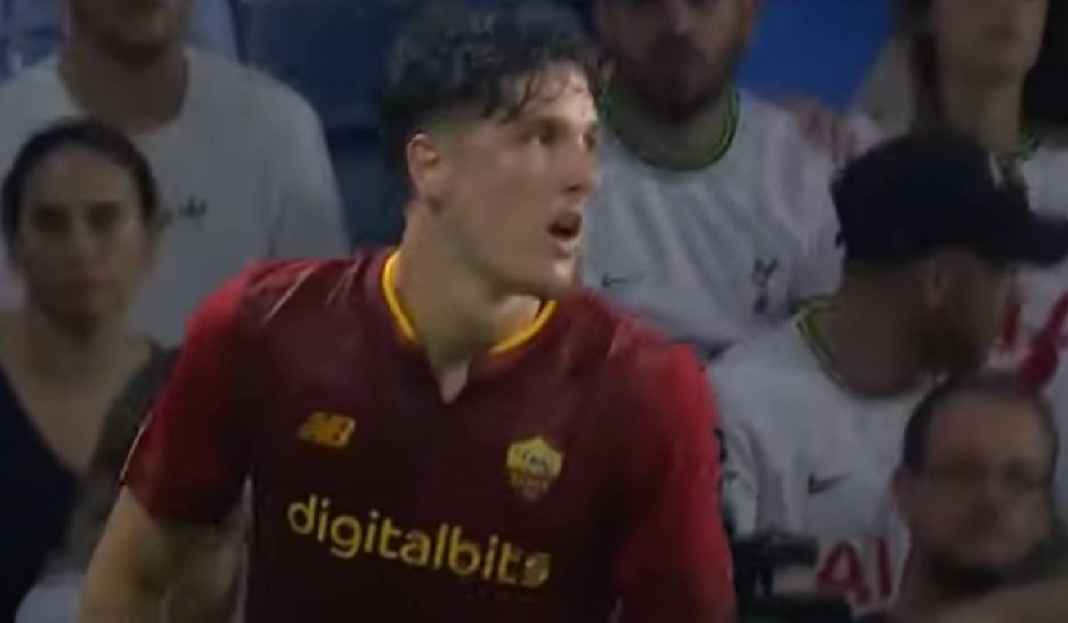 Nama Besar Jose Mourinho Sukses Dibuat Takut Nicolo Zaniolo Ssst, Nicolo Zaniolo Berhasil Bikin Jose Mourinho Ketakutan!