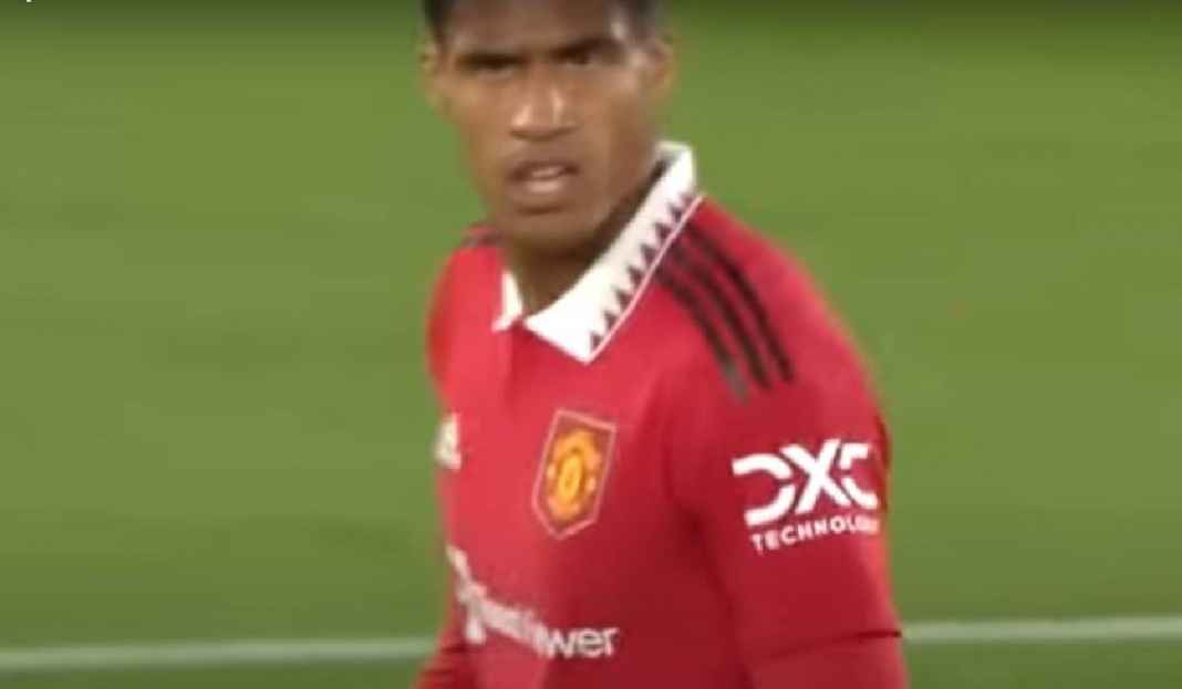 Janji Manis Raphael Varane untuk Fans Jelang Derby Manchester!