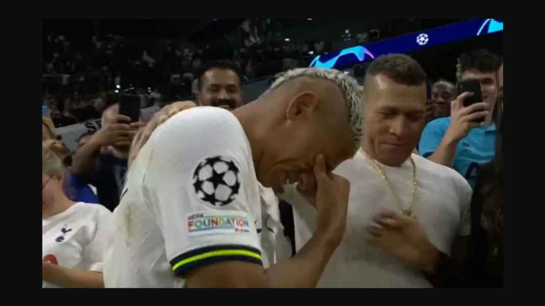 Sudah Lihat Richarlison Menangis Usai Cetak 2 Gol Untuk Tottenham, Tadi Malam?