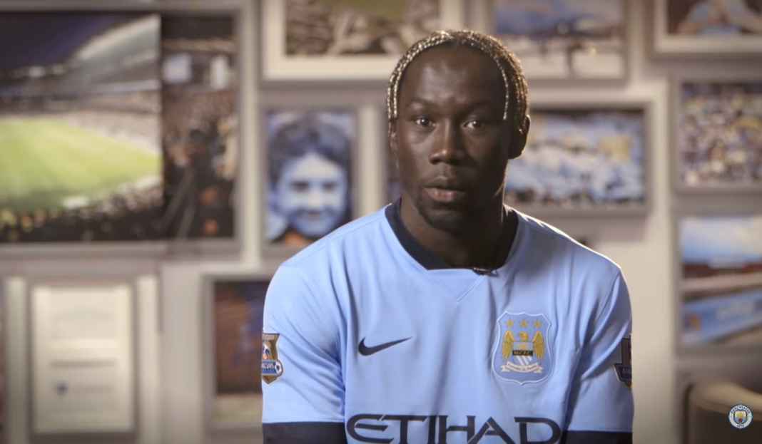 Sagna beri prediksi empat besar Bacary Sagna Klaim Man Utd Tak Masuk Hitungan Untuk Persaingan Empat Besar