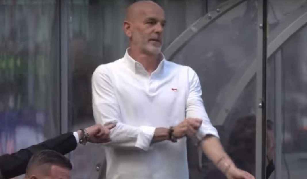 AC Milan Ingin Perpanjang Kontrak Stefano Pioli AC Milan Mulai Tentukan Masa Depan Stefano Pioli