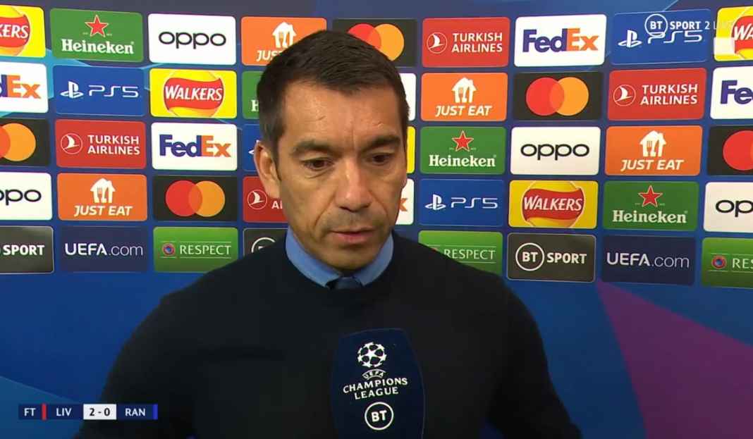 Bos Rangers bicarakan kekalahan timnya Gio van Bronckhorst Kecewa Rangers Kebobolan Dua Gol dari Bola Mati Liverpool
