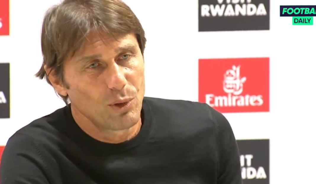 Conte permasalahkan kartu merah Spurs Tak Terima Spurs Kalah, Antonio Conte Salahkan Kartu Merah, Kritik Kinerja Wasit