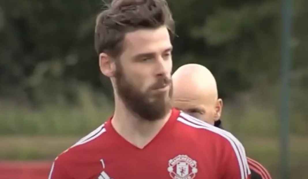 Gary Neville Optimis Tahun Depan David de Gea Pergi dari MU Gary Neville Yakin David de Gea Bakal Cabut dari Manchester United
