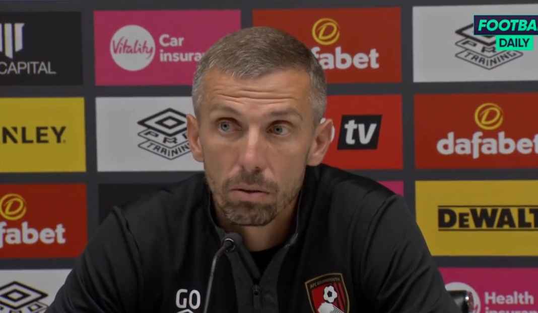Gary O'Neil di konferensi pers Gary O'Neil Tak Punya Masalah Dengan VAR, Fokus Pada Pertandingan Bournemouth