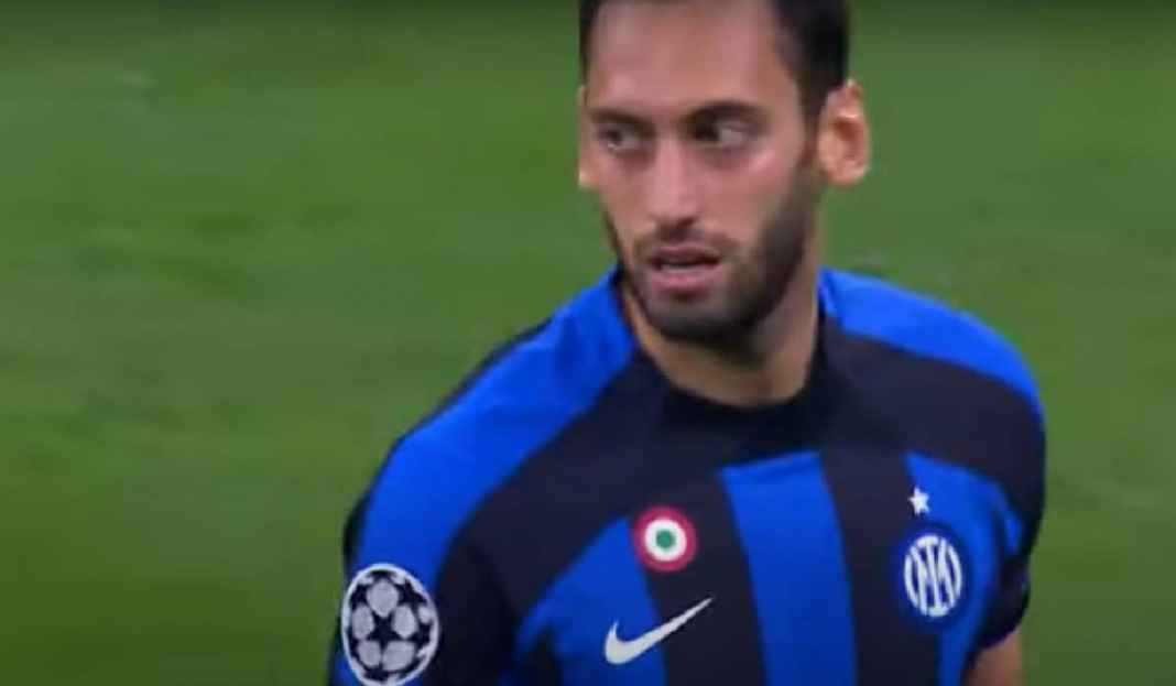Inter Milan Ingin Perpanjang Kontrak Hakan Calhanoglu Jadi Pahlawan di Liga Champions, Inter Milan Ogah Kehilangan Hakan Calhanoglu!